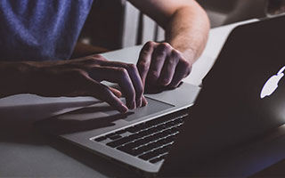 法甲焦点战：梅斯 VS 里昂，左路防线仅剩独苗！七连胜里昂的欧冠征途今夜遭遇最大危机？